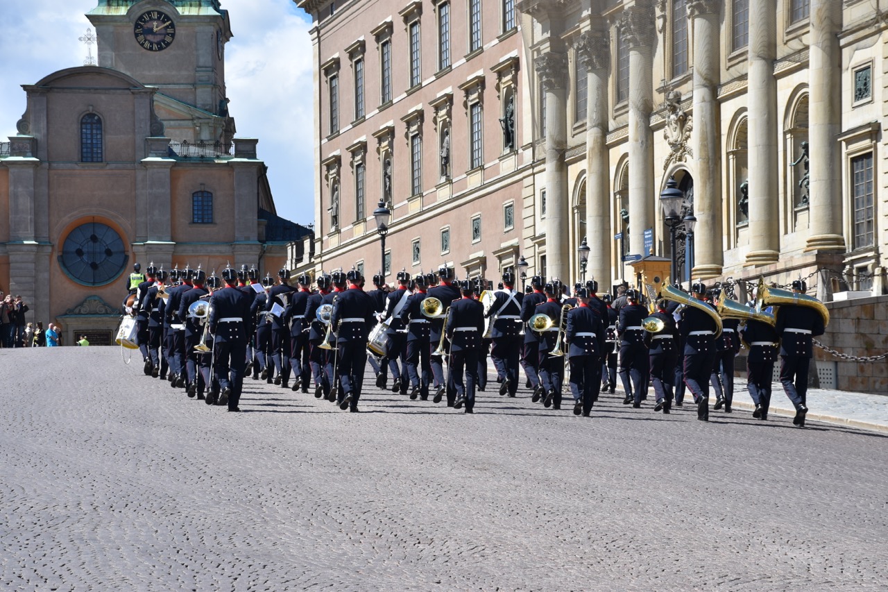Cambio de guardia en el palacio real de Estocolmo