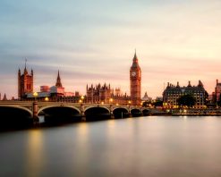 El Big Ben y el palacio de Westminster desde el Tamesis