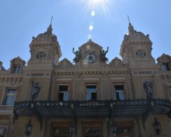 Entrada al gran Casino de Montecarlo