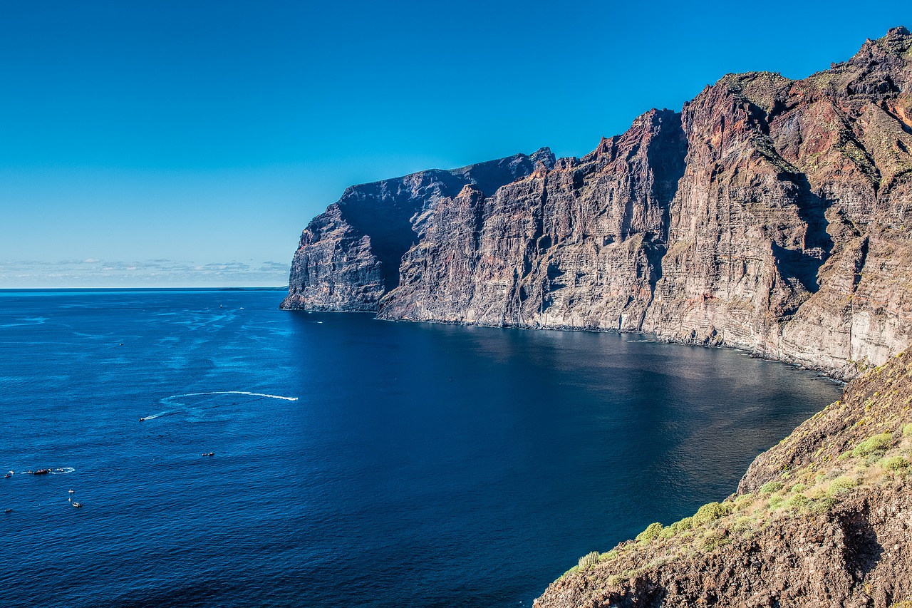 Espectacular imagen mar y roca de Tenerife