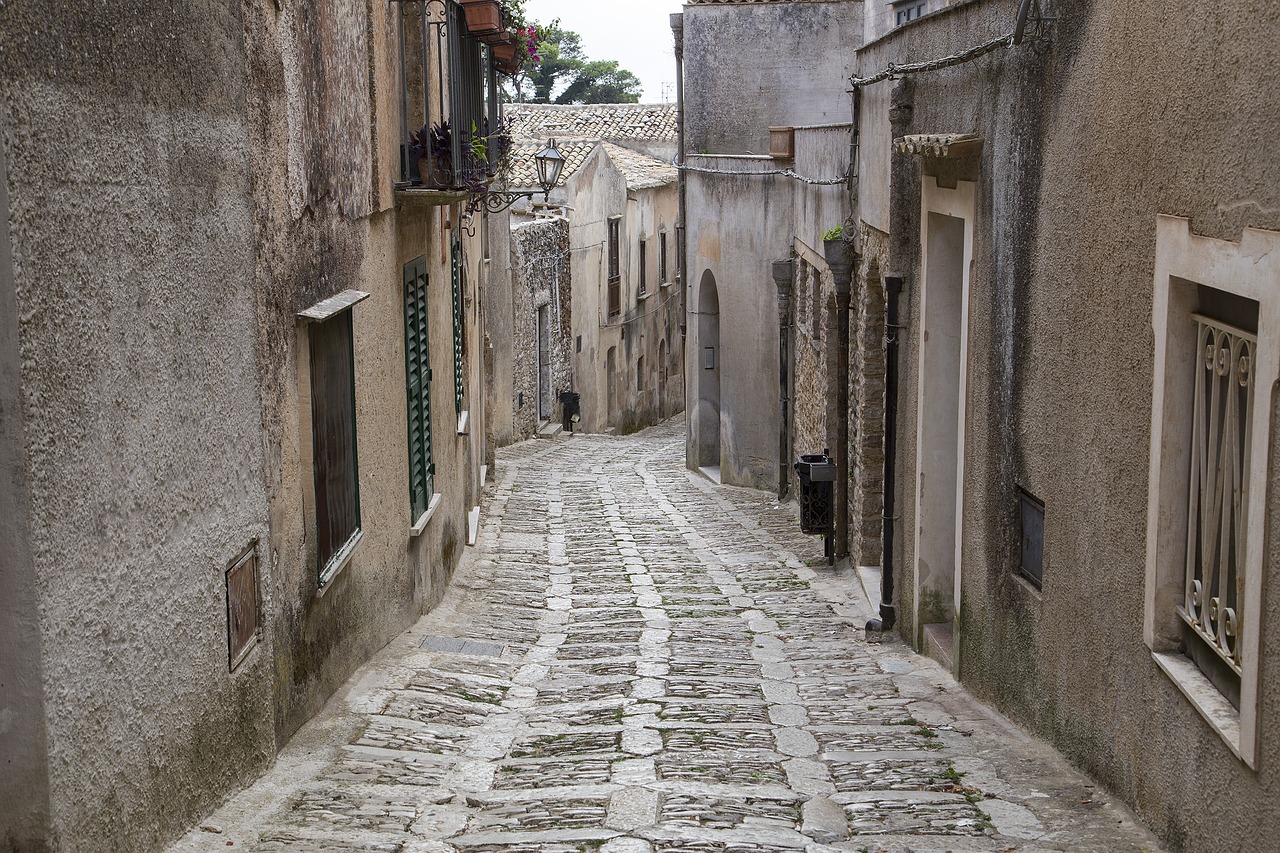 Calles empedradas de Trapani Sicilia