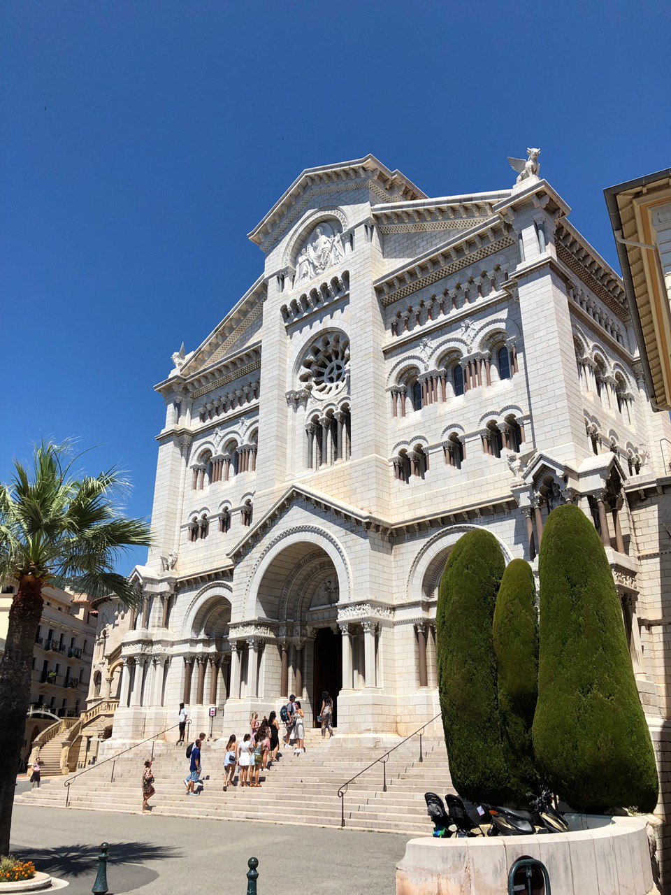 Hermosa Catedral de Mónaco